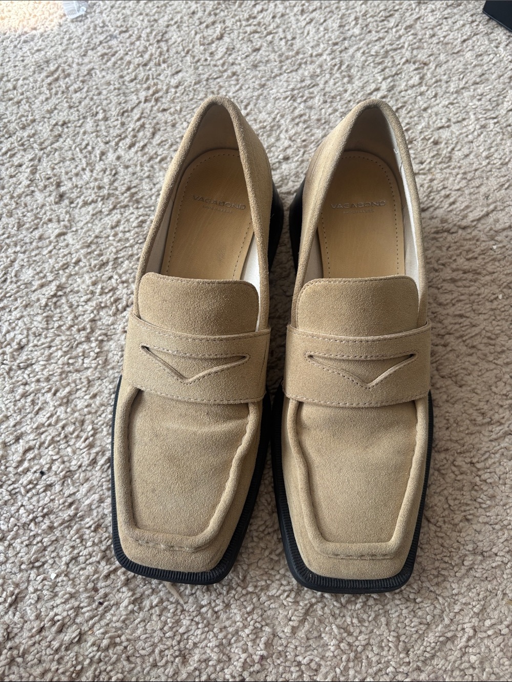 vagabond suede loafers beige